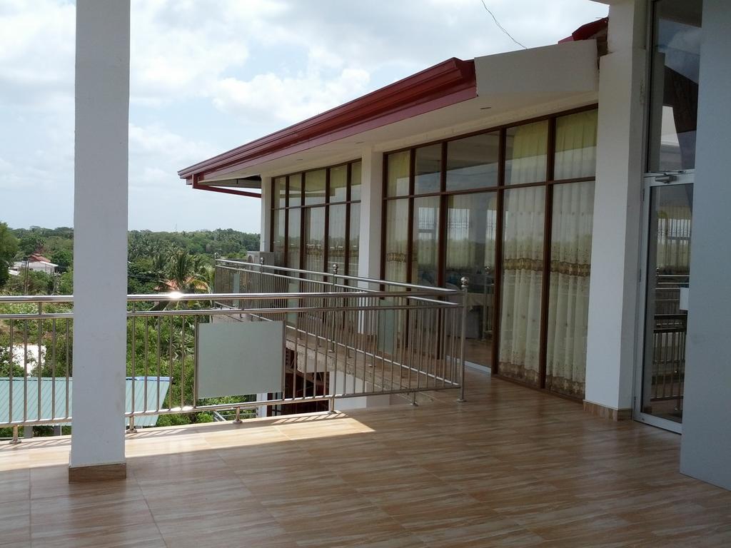 Happy Leoni Hotel Anuradhapura Exterior photo