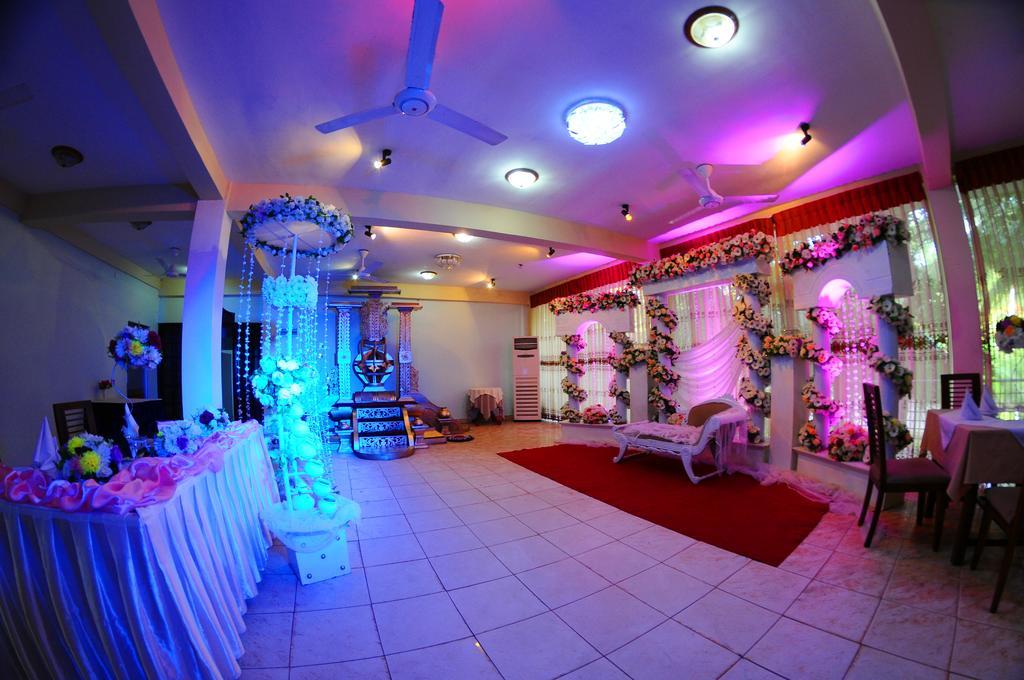 Happy Leoni Hotel Anuradhapura Exterior photo